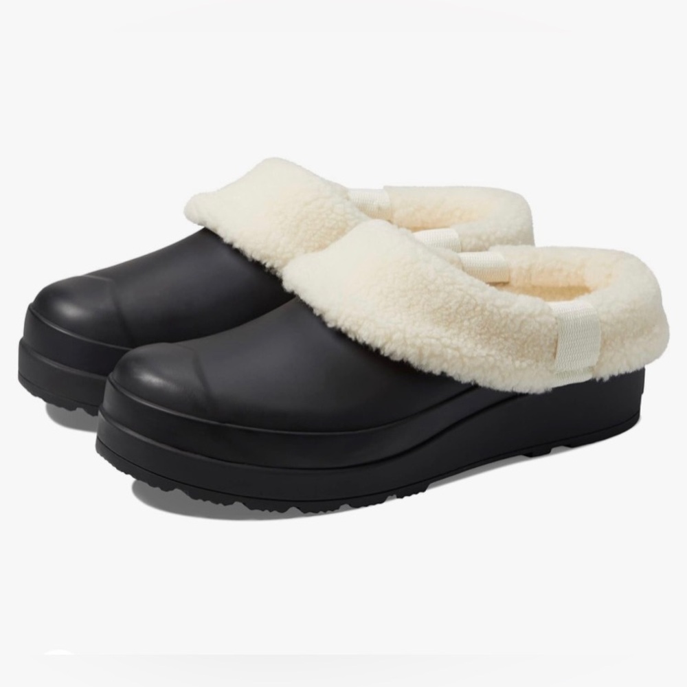 NWOT Hunter Vegan Shearling comfort lined clogs.In Excellent condition.Size 11